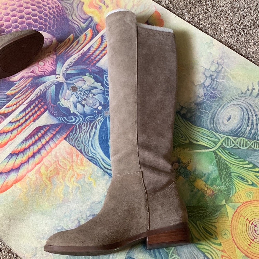 Tall taupe gray suede boots by SOLE/SOCIETY - Picture 4 of 7
